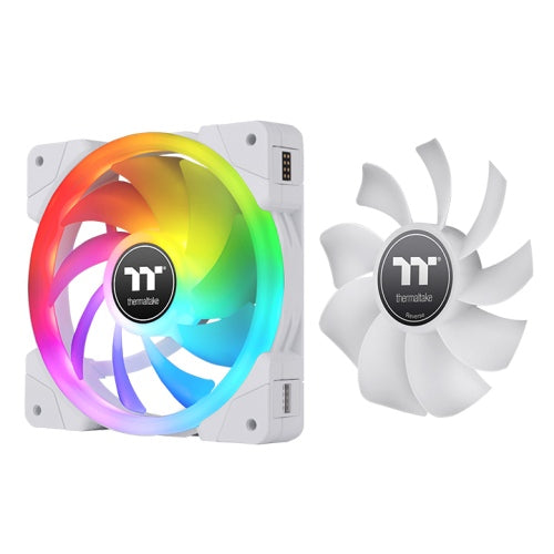 Der SWAFAN EX14 RGB ist ein Gehäuselüfter (3-Fan_Pack) mit austauschbarem Lüfterblatt-Design und einer maximalen Drehzahl von 2000 U/min.