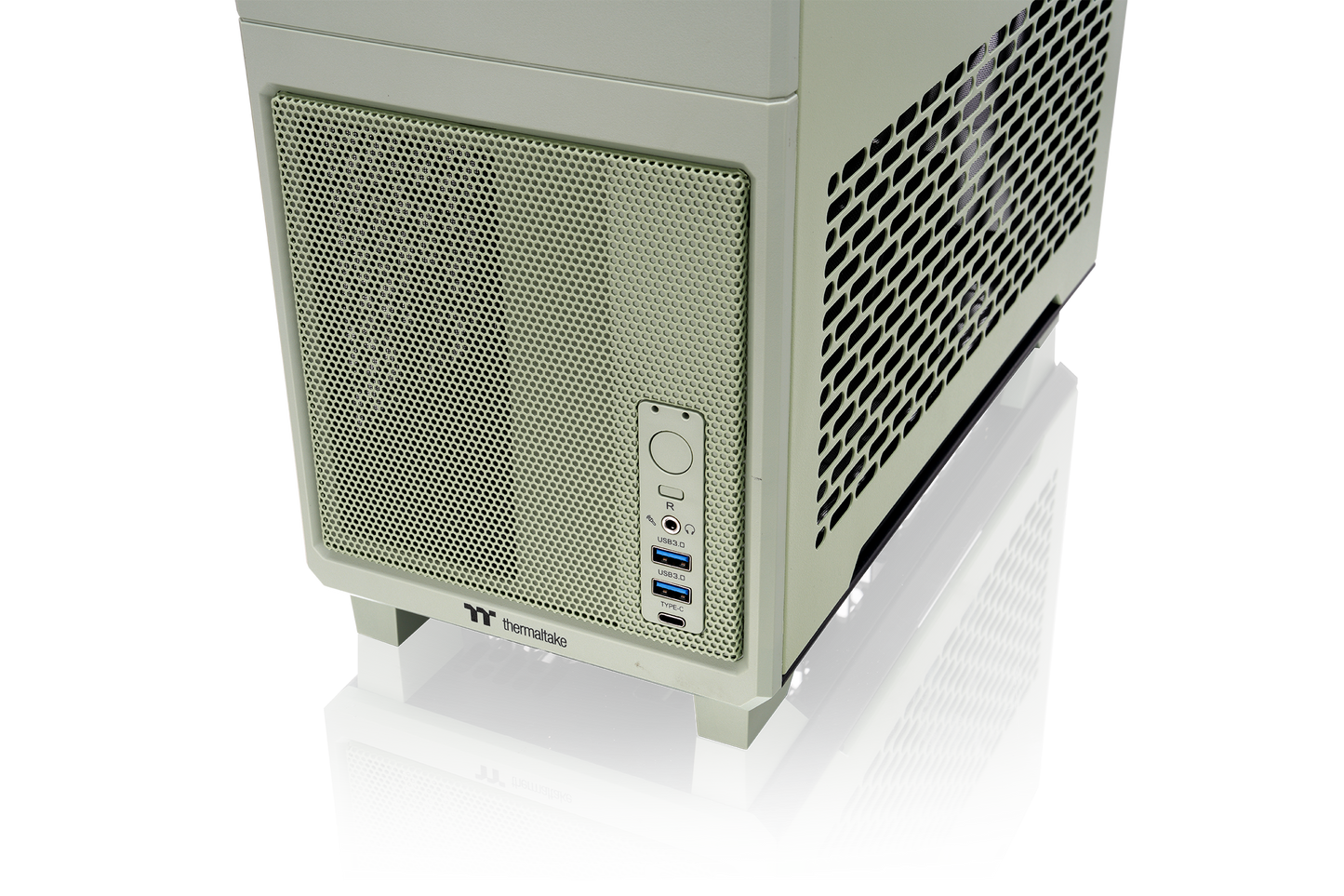 Das TR100 ist ein kompaktes PC Mini-ITX-Gehäuse (Tower) in Matcha Green