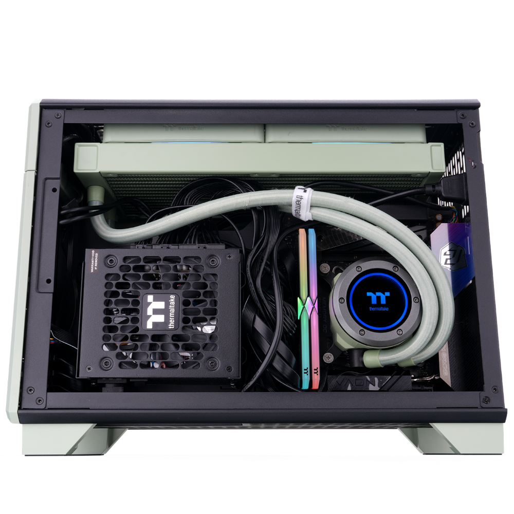 Das TR100 ist ein kompaktes PC Mini-ITX-Gehäuse (Tower) in Matcha Green