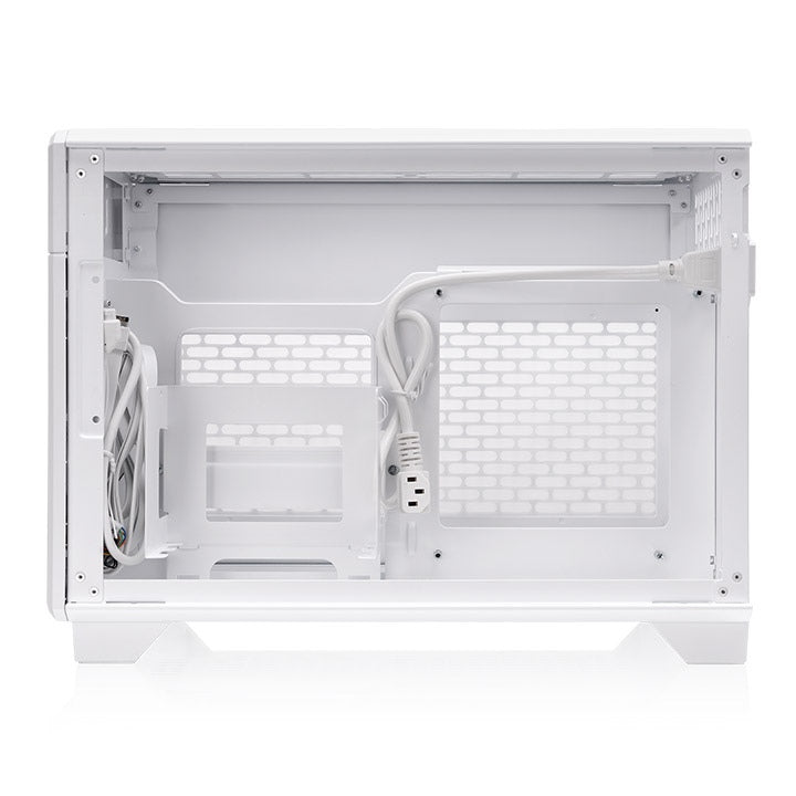 Das TR100 ist ein kompaktes PC Mini-ITX-Gehäuse (Tower) in Snow White.
