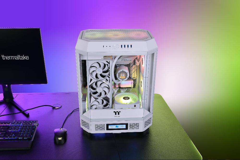 Der Tower 600 Snow White ist ein PC Midi Gehaeuse mit ATX-Standard