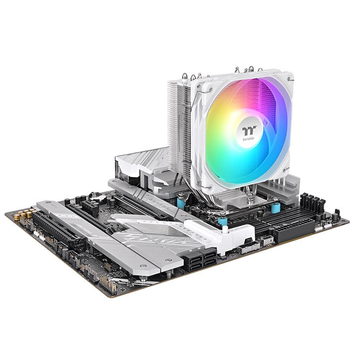 UX400 ARGB Lighting ist ein günstiger CPU-Kuehler in der Farbe Snow White mit leisem 120-mm-High-Airflow-Luefter.