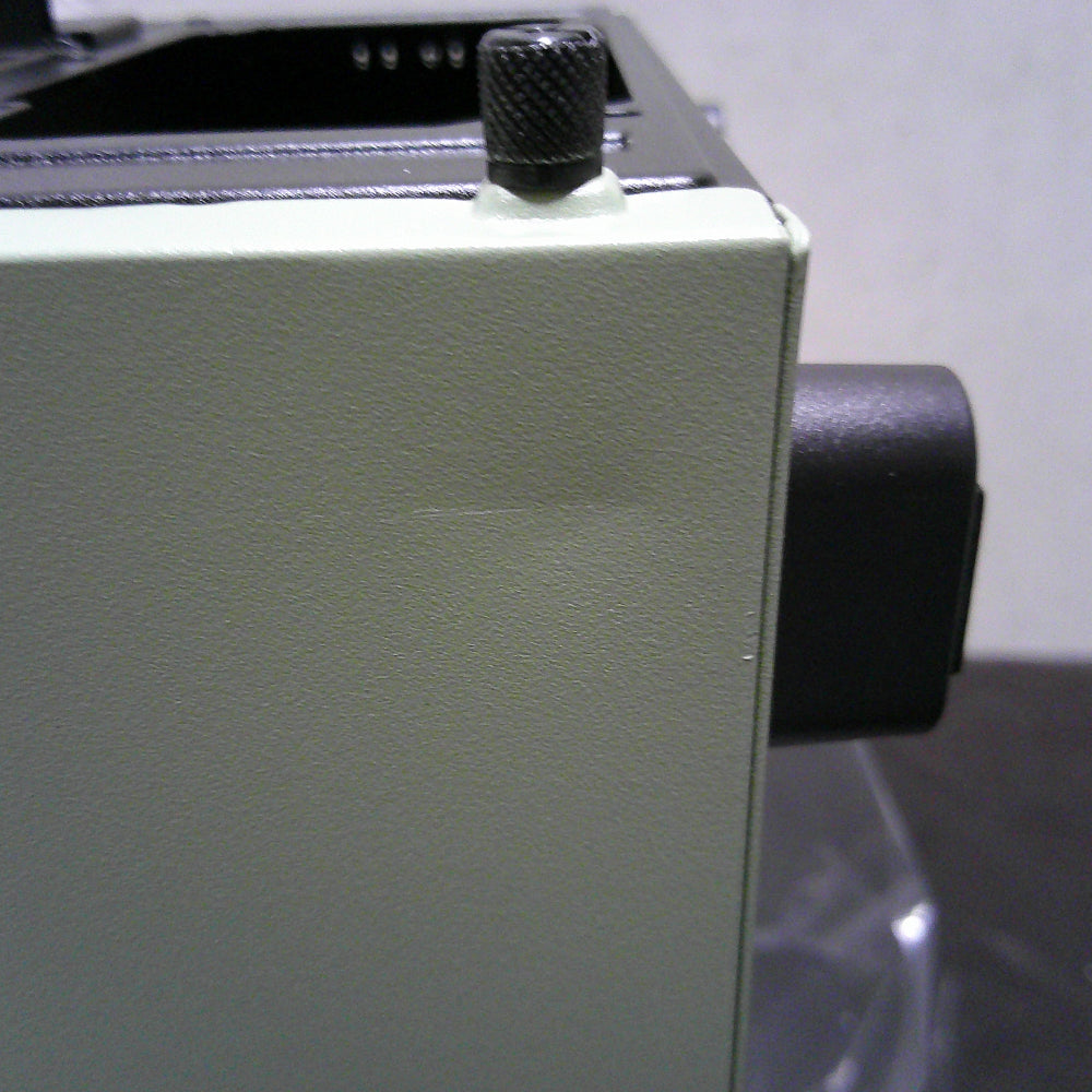 Das View 270 Plus TG ARGB ist ein PC Gehaeuse (Midi Tower) in der Farbe Matcha Green.