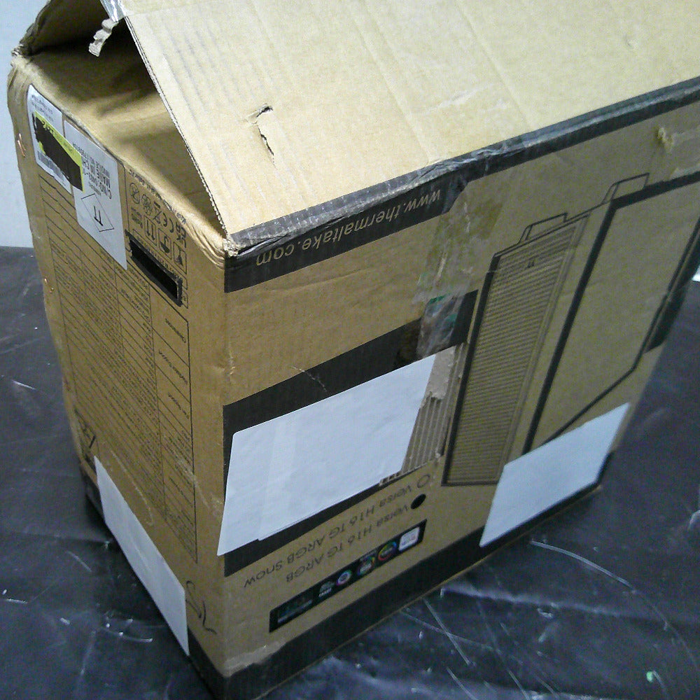 ***B-Ware*** Versa H16 TG ARGB Black