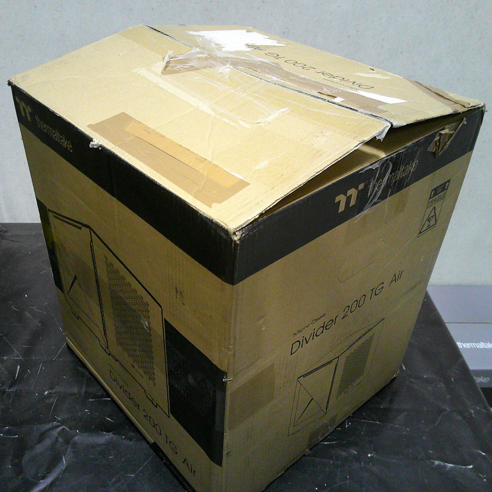 ***B-Ware*** Divider 200 TG Air Black