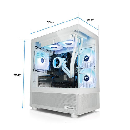Der Cyan Skirja 5060Ti in der Farbe Schneeweiß ist ein LCGS Gaming PC mit richtig Leistung. Ausgestattet mit bester Thermaltake-Technik dem View 170 TG ARGB Snow White Gehäuse, TH240 V2 ARGB Snow White AIO und Netzteil Berlin. Hardware: CPU AMD Ryzen 7 8700F, 32 GB DDR5 Ram, 1TB M.2 SSD.
