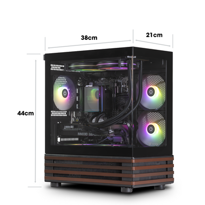 Quasit 5060 Black LCGS Gaming PC in der Untersicht mit View 170 WS Black Gehäuse, Panoramaglas, ARGB-Beleuchtung und Holzakzenten.