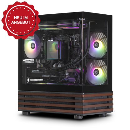 Quasit 5060 Black LCGS Gaming PC in der Untersicht mit View 170 WS Black Gehäuse, Panoramaglas, ARGB-Beleuchtung und Holzakzenten.