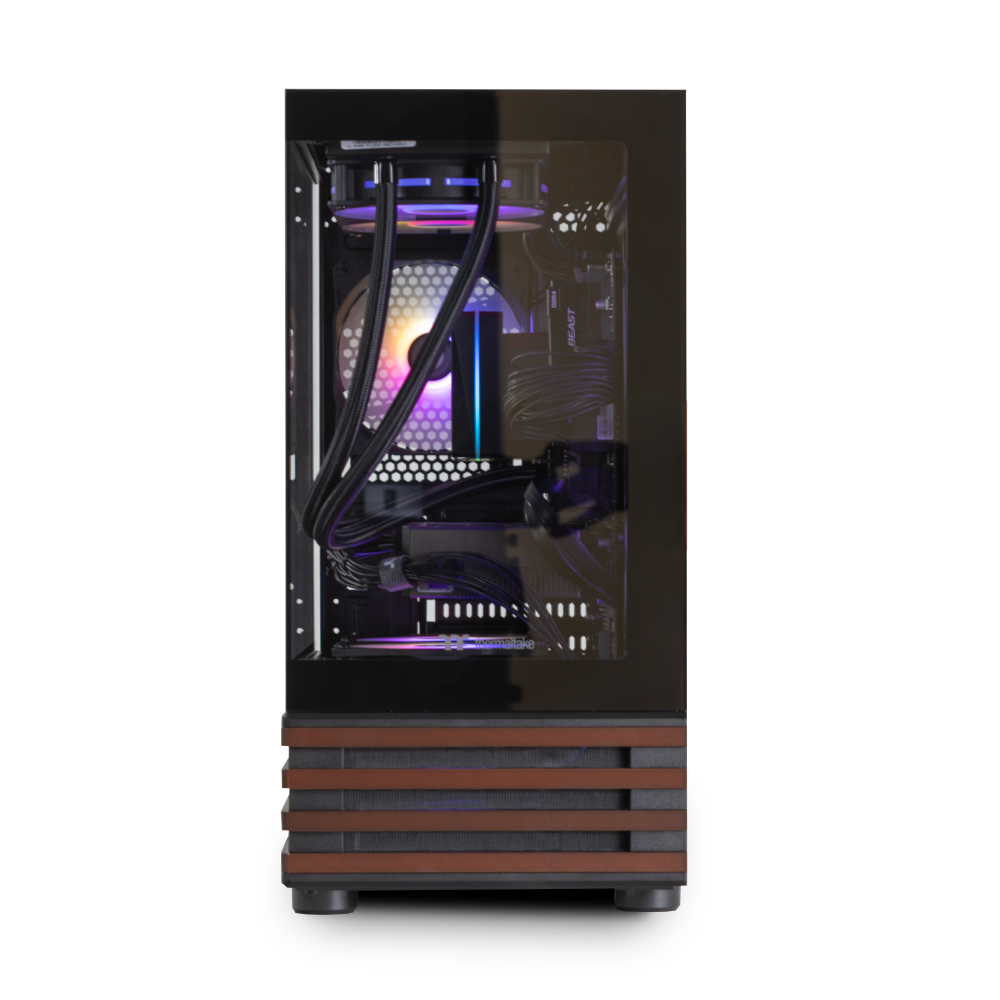 Quasit 5060 Black LCGS Gaming PC in der Frontansicht mit View 170 WS Black Gehäuse, Panoramaglas, ARGB-Beleuchtung und Holzakzenten.