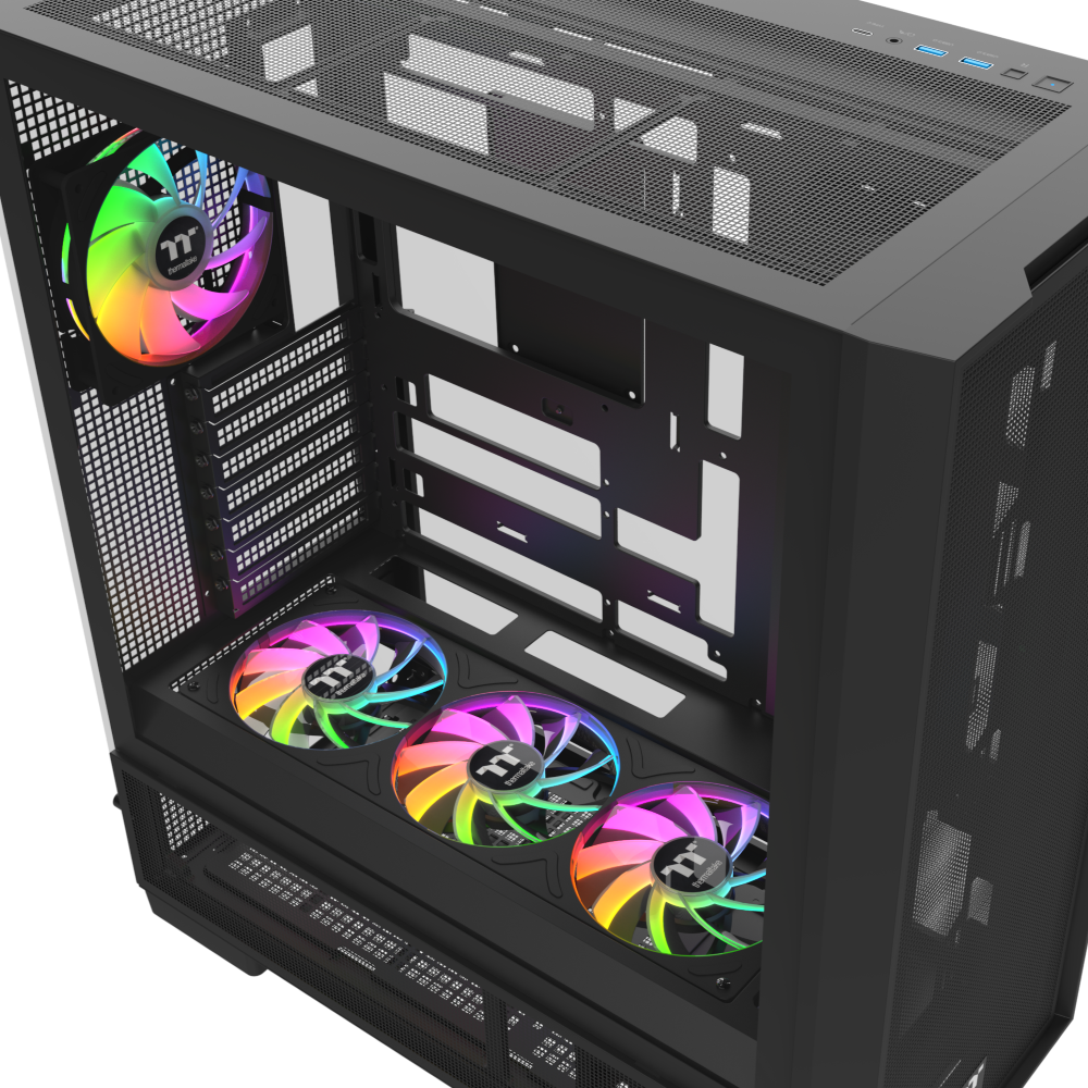 Das S380 TG ARGB Black ATX Mid  Gehäuse ist mit einem SF360 ARGB PWM Reverse-Lüfter auf der Netzteilabdeckung und einem vorinstallierten SF120 ARGB PWM-Lüfter ausgestattet. Es unterstützt Hidden-Connector Motherboards und hat eine GPU Halterung. Mit seinem Modularen Design besitzt es auch einen guten Staubschutz und an hervorragend Erweitert werden.