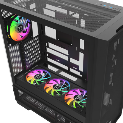 Das S380 TG ARGB Black ATX Mid  Gehäuse ist mit einem SF360 ARGB PWM Reverse-Lüfter auf der Netzteilabdeckung und einem vorinstallierten SF120 ARGB PWM-Lüfter ausgestattet. Es unterstützt Hidden-Connector Motherboards und hat eine GPU Halterung. Mit seinem Modularen Design besitzt es auch einen guten Staubschutz und an hervorragend Erweitert werden.