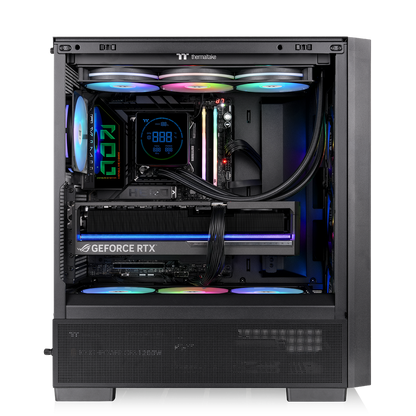 Das S380 TG ARGB Black ATX Mid  Gehäuse ist mit einem SF360 ARGB PWM Reverse-Lüfter auf der Netzteilabdeckung und einem vorinstallierten SF120 ARGB PWM-Lüfter ausgestattet. Es unterstützt Hidden-Connector Motherboards und hat eine GPU Halterung. Mit seinem Modularen Design besitzt es auch einen guten Staubschutz und an hervorragend Erweitert werden.