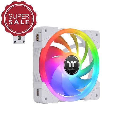 Der SWAFAN EX14 RGB ist ein Gehäuselüfter (3-Fan_Pack) mit austauschbarem Lüfterblatt-Design und einer maximalen Drehzahl von 2000 U/min.
