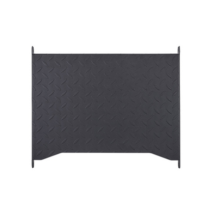 Der Sim RIG Floor ist eine hochwertige Fußstützenplatte in der Farbe Schwarz, die speziell für Rennsimulations-Cockpits entwickelt wurde. Sie besteht aus 2,5 mm starkem Stahl mit rutschfestem Profil.