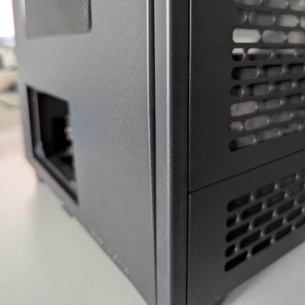 ***B-Ware*** The Tower 200 Black