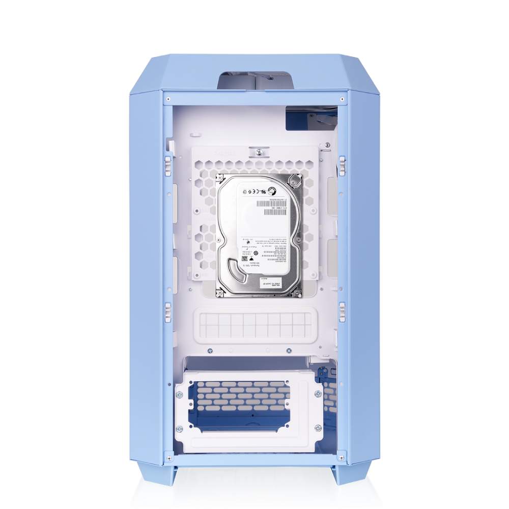 Das The Tower 250 Hydrangea Blue im vertikalen Gehäusedesign ist ein Micro ATX PC Gehäuse. 