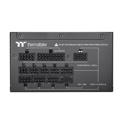 Schwarze Rückseite des Thermaltake Toughpower XT 1000W Netzteils mit beschrifteten modularen Anschlüssen.