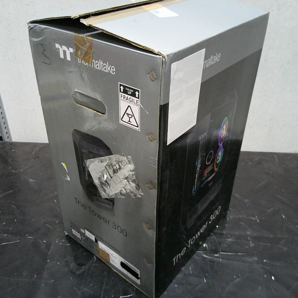 Das Tower 300 ist ein micro PC Gehaeuse in der Farbe Black als B-Ware