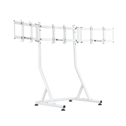 Der Triple Racing Monitor Stand in der Farbe Snow White ergibt mit dem GR300/GR500 das perfekte SimRaching-Setup für alle Rennfahrer.
