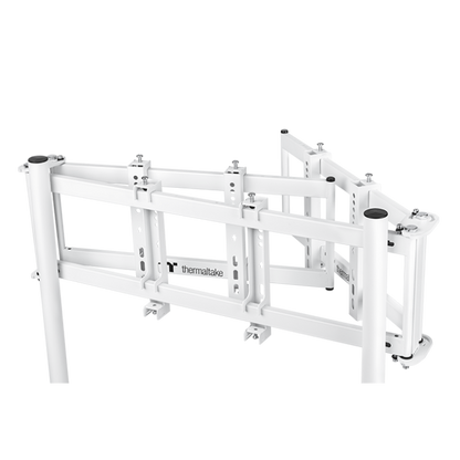 Der Triple Racing Monitor Stand in der Farbe Snow White ergibt mit dem GR300/GR500 das perfekte SimRacing-Setup für alle Rennfahrer.