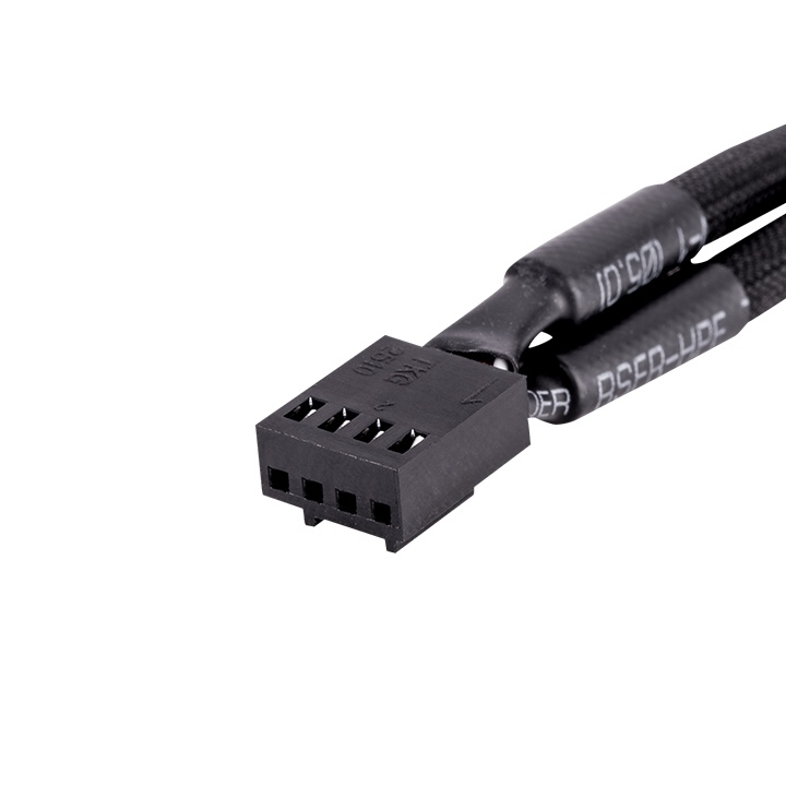 Der TTMOD PWM Fan 4-Pin Y-Cable verbindet auf elegante Weise zwei Lüfter mit nur einem PWM-Stecker für optimales Kabelmanagment.
