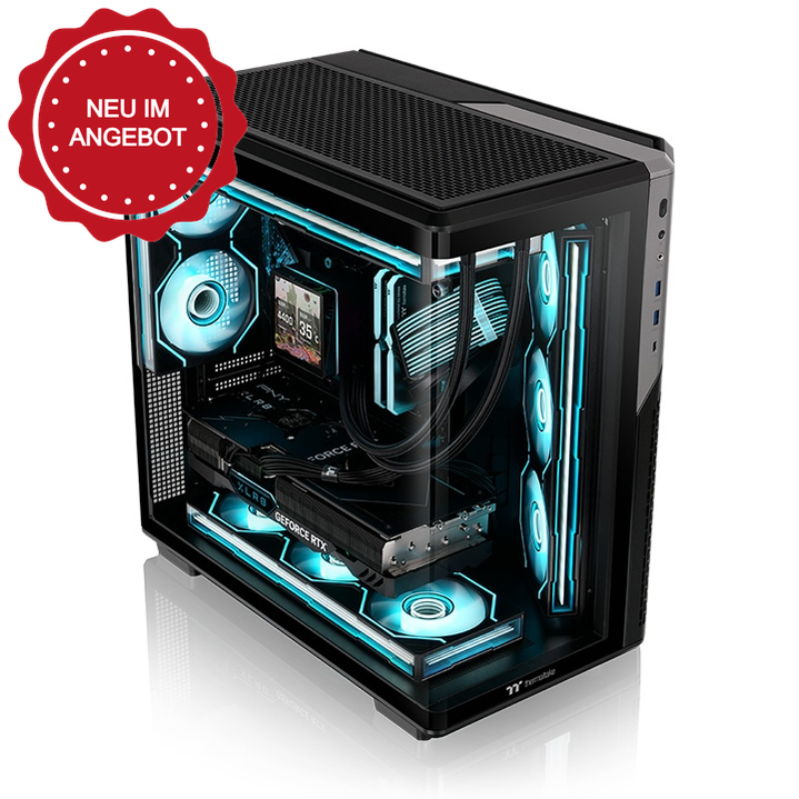 Schwarzes View 590 TG ARGB PC-Gehäuse mit gebogenem Panorama-Glas, fünf Infinity-Lüftern und blauer RGB-Beleuchtung.