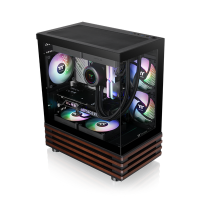 Das View 170 WS ARGB ist M-ATX PC-Gehäuse in der Farbe Black. Es überzeugt durch seine drei 120-mm ARGB-Lite Lüfter und eine wunderschöne Holzoptik.