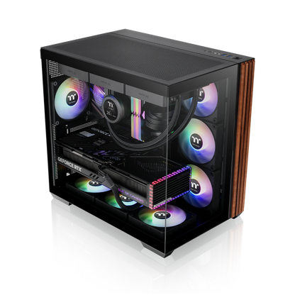 Das View 380 WS ARGB ist ATX PC-Gehäuse in der Farbe Black. Es überzeugt durch seine  vier 120-mm ARGB-Lite Lüfter und eine wunderschöne Holzoptik.